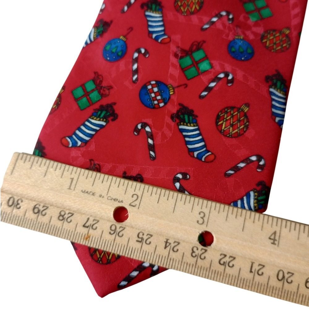 Hallmark Yule Tie Greetings Mens Red Christmas Stocking Ornament Tie By MMG USA - Picture 4 of 4